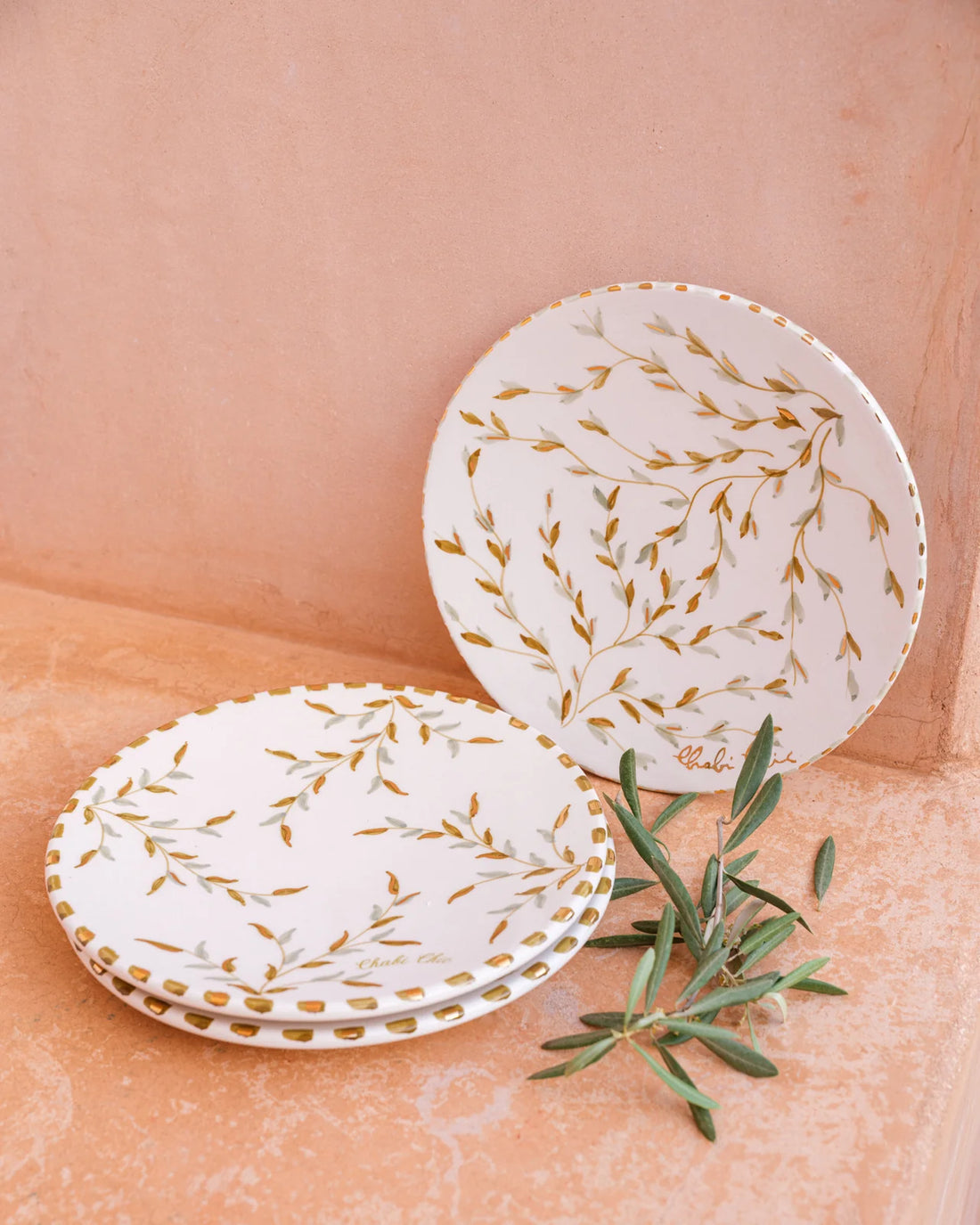 Large Floral Plate (26 cm) - White & Mint Green