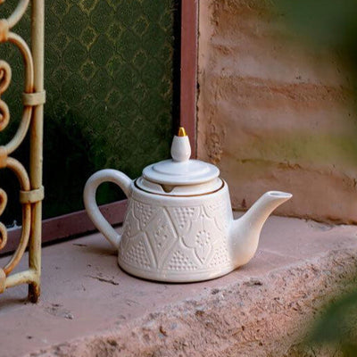 Teapots and Jugs