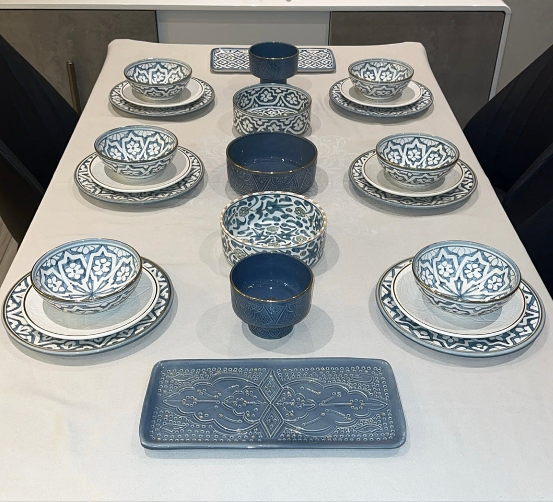 Exclusive Collection: 6-Person Sapphire Blue (Set of 25)