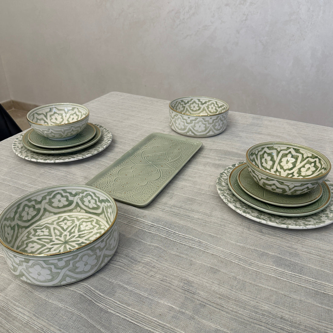Exclusive Collection: 2-Person Green Fassia (Set of 11)