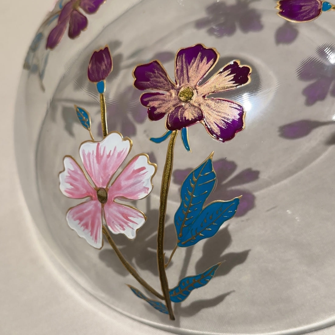Hand-Painted Glass Serving Plate with Cover (32 cm)