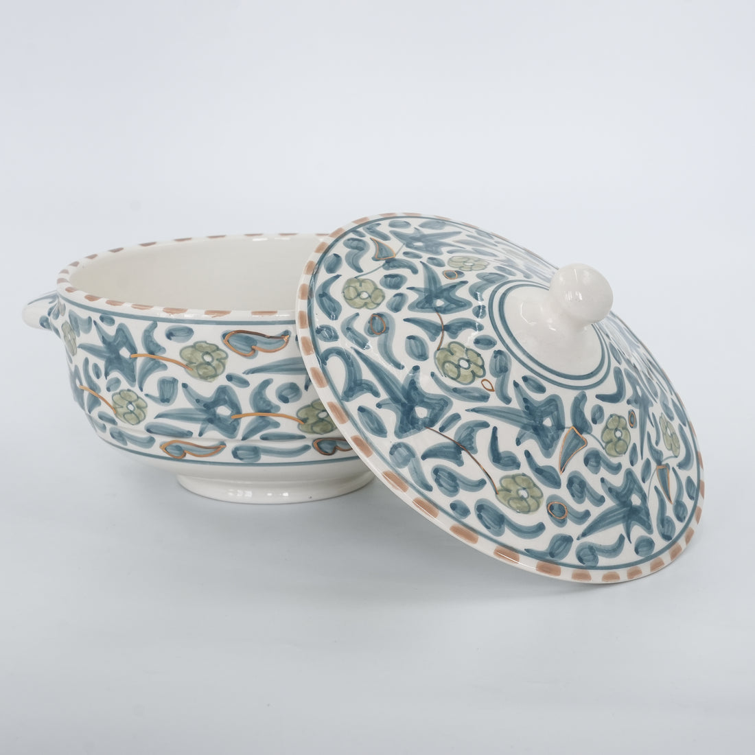 وعاء حساء مزين بالزهور (2 لتر) - أزرق حجري