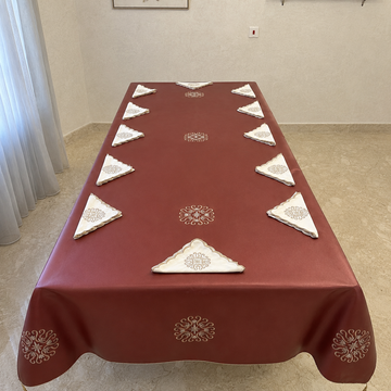 Faux Leather Table Cover & 12 Napkins (300 x 140 cm) - Red
